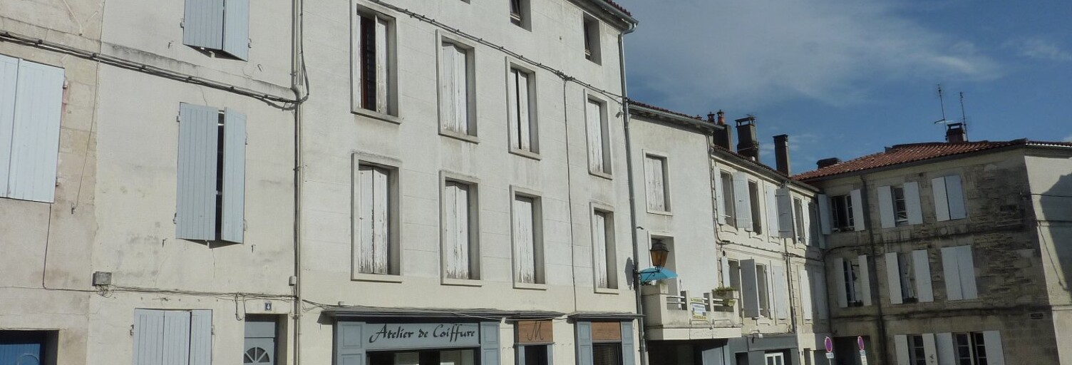 Immeuble  461 m² à vendre à Saintes (17100)