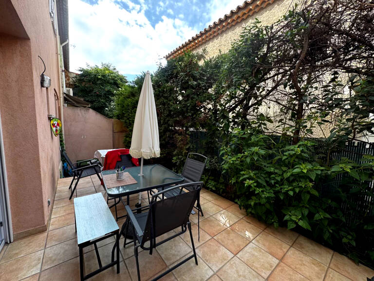 A LOUER au coeur du village Appartement Carry Le Rouet 2 pièce(s) 29.47 m2 avec jardinet — photo 1