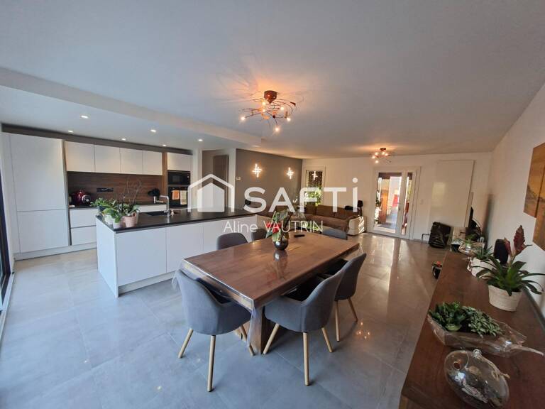 Blaisy-Bas, 8 kms de Sombernon, belle maison familiale 5 chambres, 2 garages — photo 1