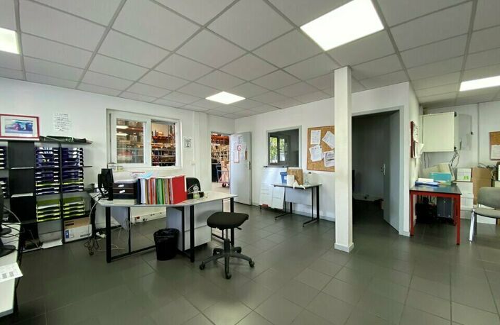LOCAL D'ACTIVITE - ATELIER à LOUER — photo 3