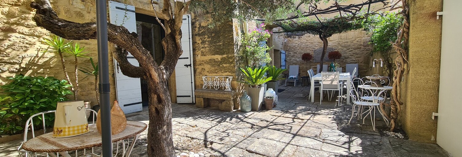 Maison 10 Pièces 260 m² à vendre à Remoulins (30210)