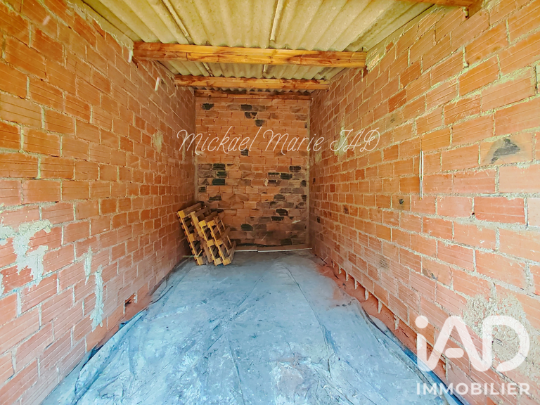 Vente Garage 12 m&sup2; — photo 1