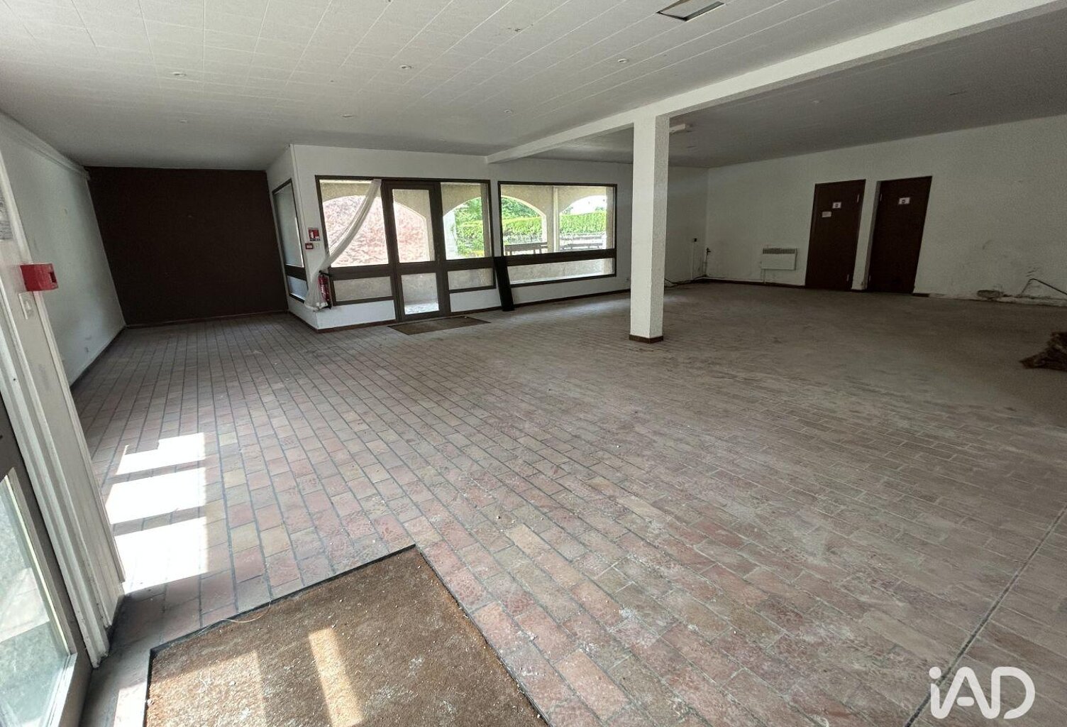 Vente Restaurant 291 m&sup2; — photo 1