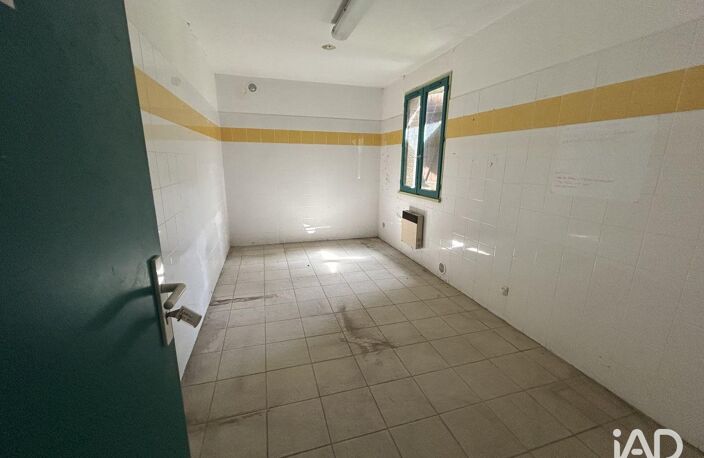 Vente Local d'activités 140 m&sup2; — photo 2