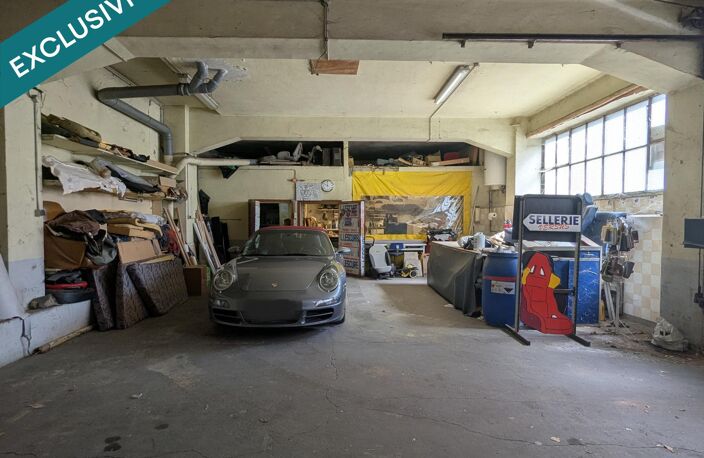 Local commercial de 245 m² avec 2 parkings - 120m² de plain-pied + 120m² en sous-sol — photo 2
