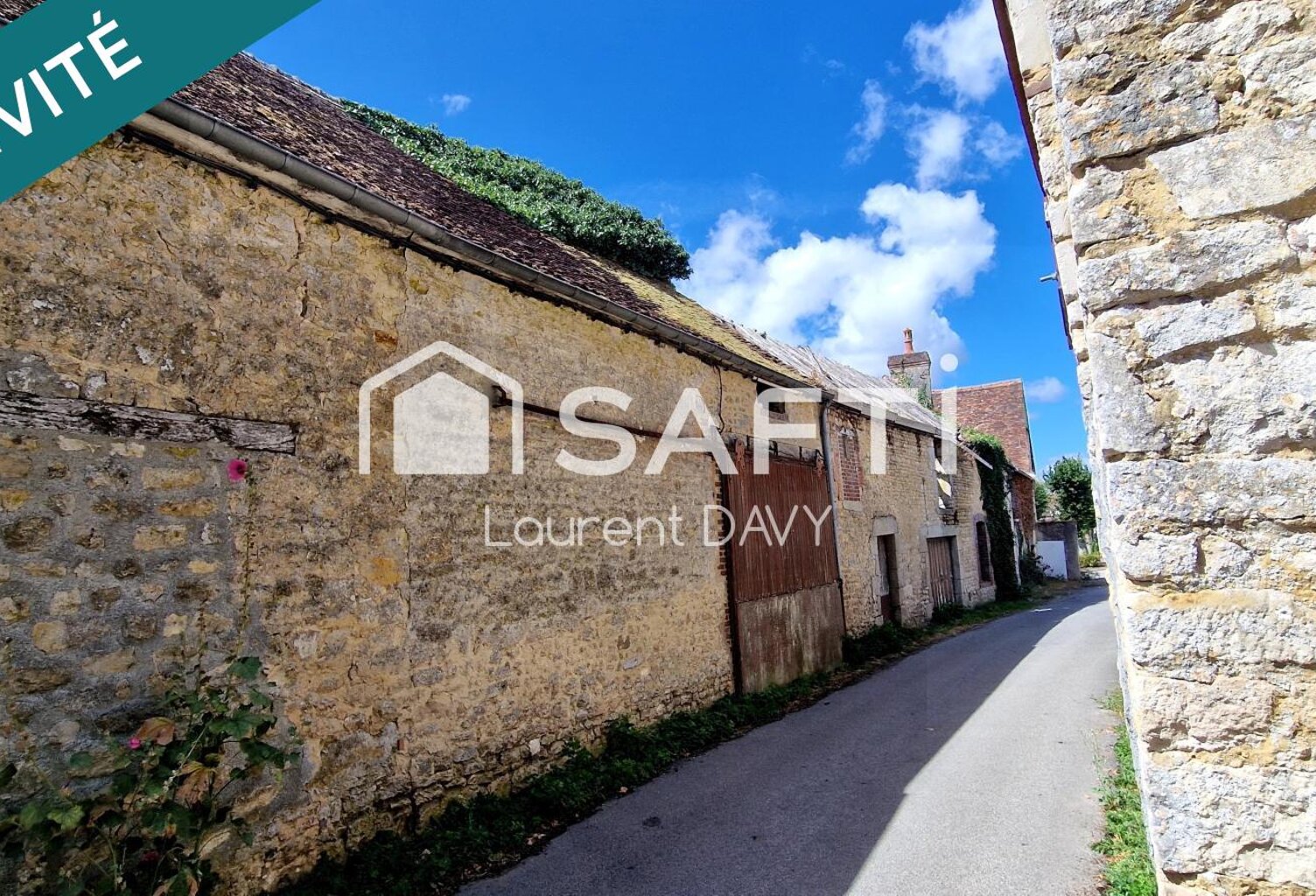 Grange en pierre - beau potentiel de 70m2 au sol — photo 1