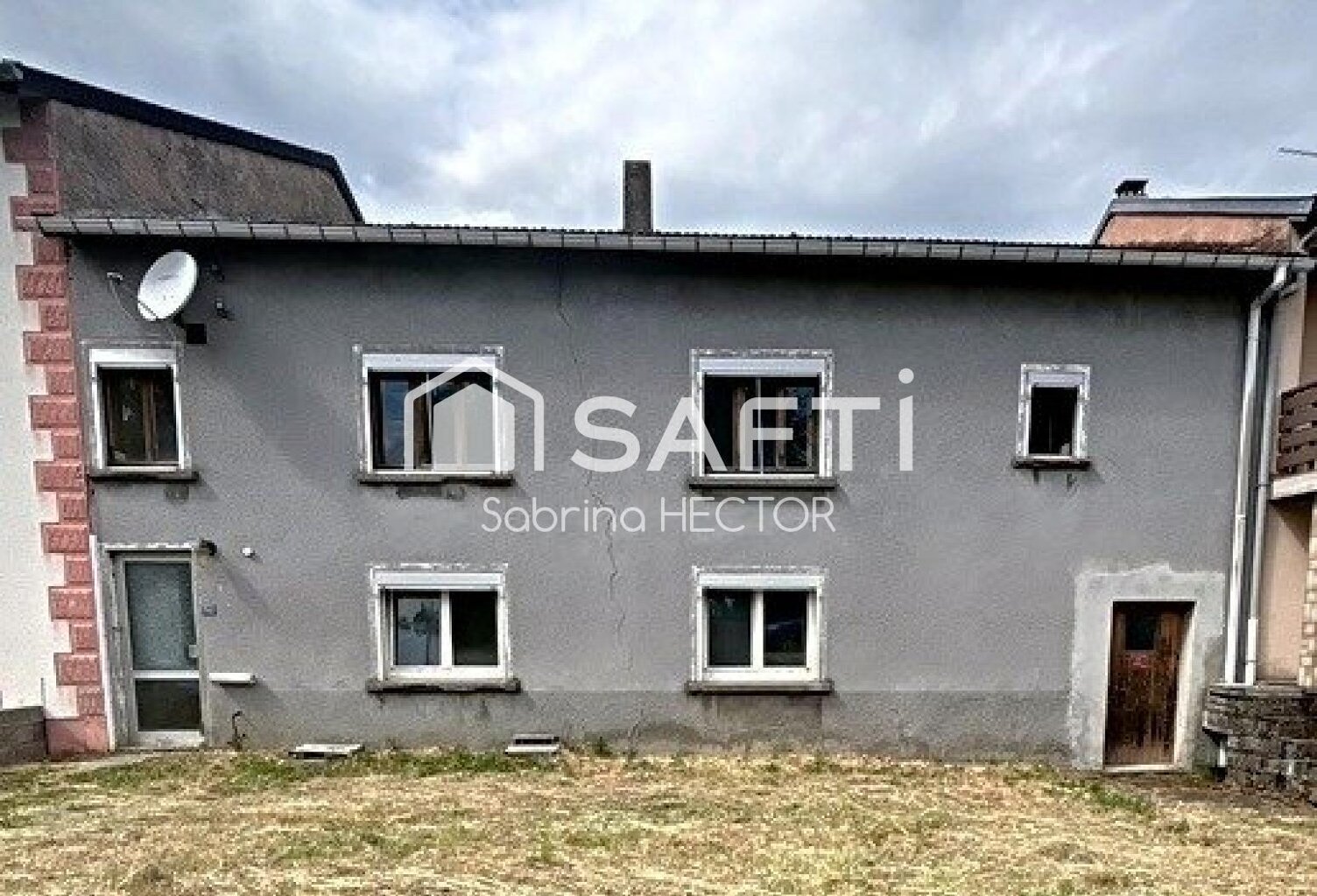 Maison de village avec fort potentiel à rénover — photo 1