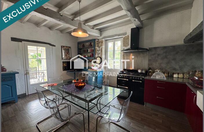 Maison en pierre, vue nature à 360° — photo 4