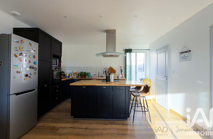 Vente Maison/villa 4 pièces — photo 2
