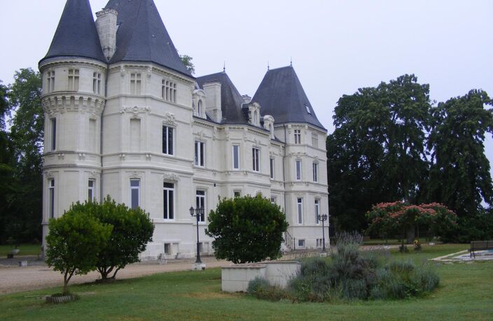 Cette propriété a tous les atouts pour concilier votre vie familiale et professionnel. — photo 2