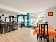 Proche commerces, Axe A31, rénovation 2012. — photo 2