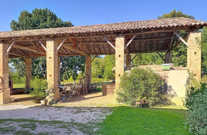 Propriété de type T9 - Parcelle pour animaux, maraîchage ou plantations — photo 2