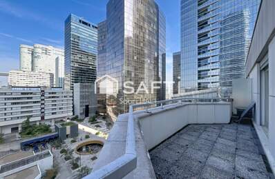 Au cœur du prestigieux quartier d'affaires de La Défense, Studio d'environ 32 m² avec une terrasse de 10m², 9? et dernier étage d'une résidence de standing — photo du bien