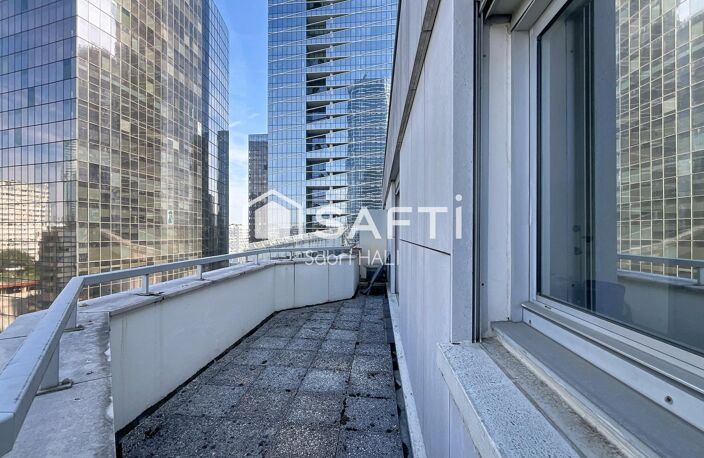 Au cœur du prestigieux quartier d'affaires de La Défense, Studio d'environ 32 m² avec une terrasse de 10m², 9? et dernier étage d'une résidence de standing — photo 2