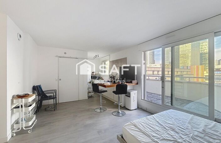 Au cœur du prestigieux quartier d'affaires de La Défense, Studio d'environ 32 m² avec une terrasse de 10m², 9? et dernier étage d'une résidence de standing — photo 4