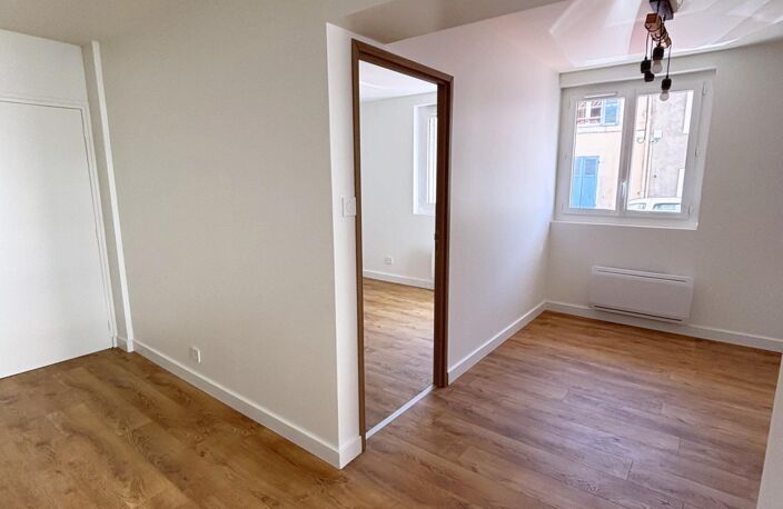 T3 rénové - Balcon + Garage disponible - Tarbes — photo 4
