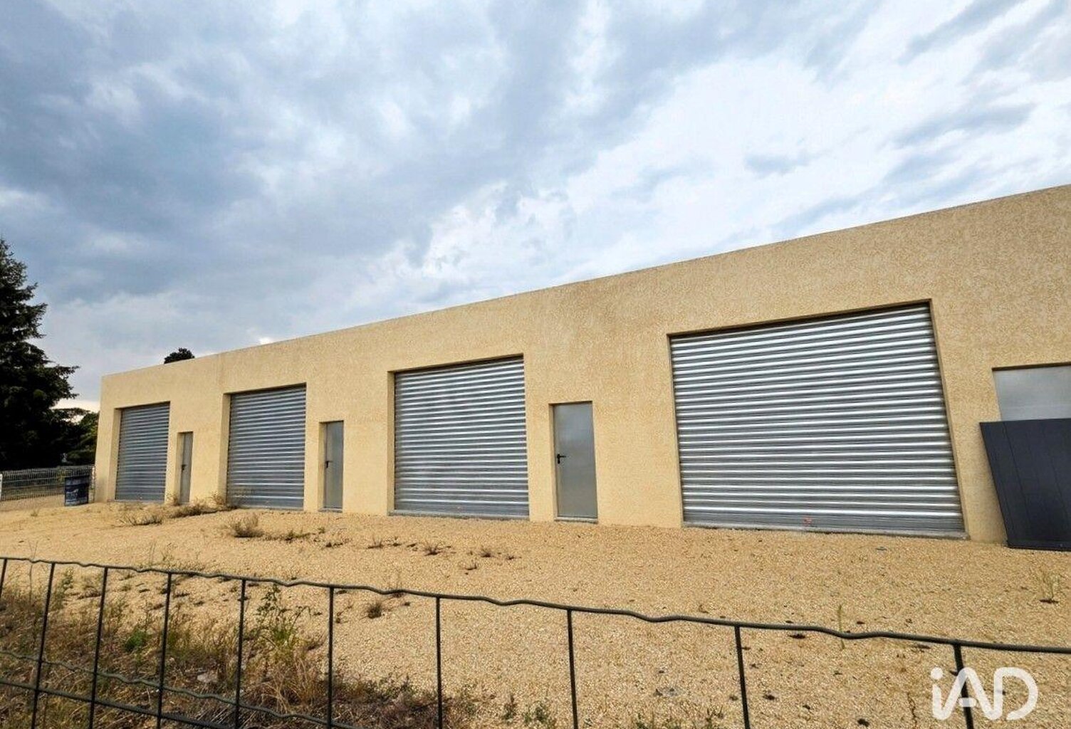 Location Surface diverse 42 m&sup2; — photo 1