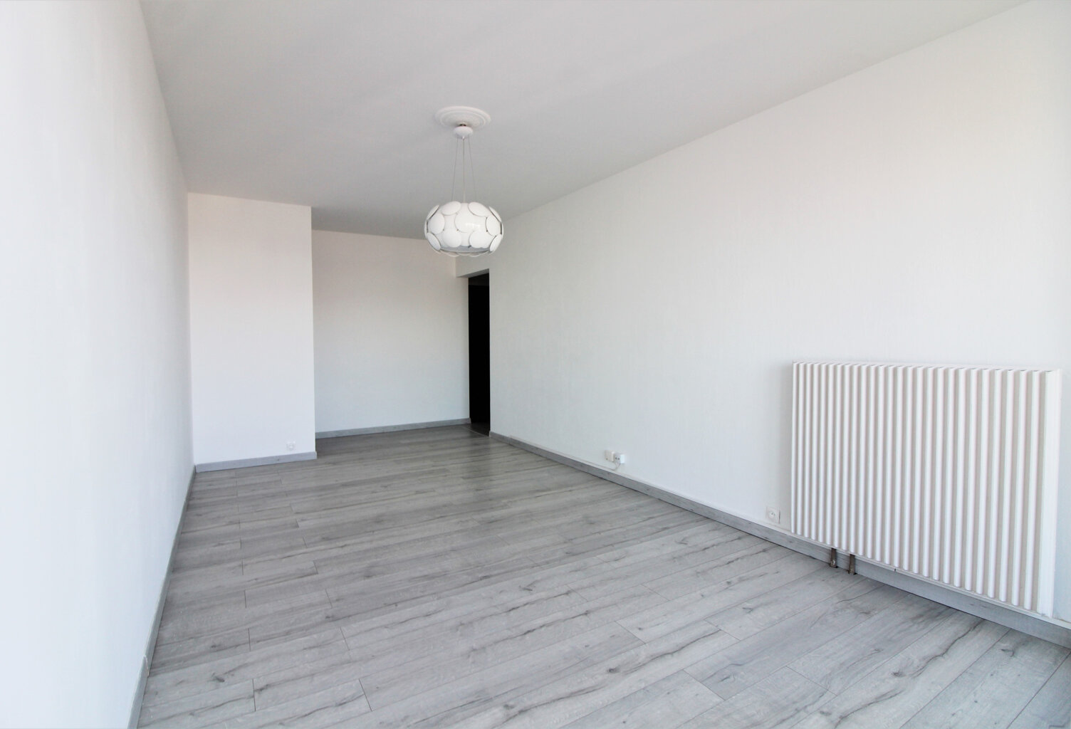 APPARTEMENT TYPE 4 SUPER ROUVIERE — photo 1