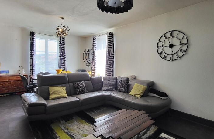 Vente Maison/villa 5 pièces — photo 3
