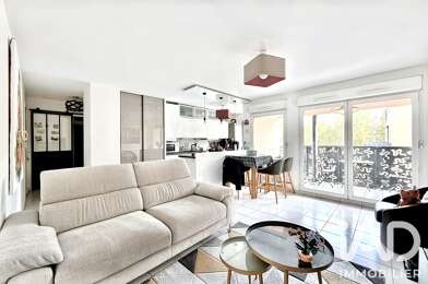 Appartement 3 pièces 275000 €