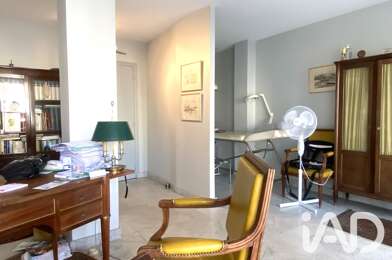 Commerce  258990 €