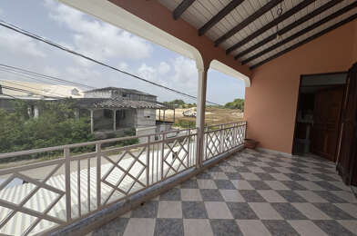 Appartement 3 pièces 730 €