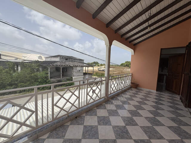 APPARTEMENT T3 VIDE PETIT CANAL 130M2 — photo du bien