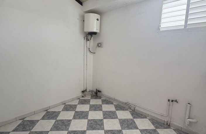 APPARTEMENT T3 VIDE PETIT CANAL 130M2 — photo 5
