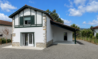 Maison 3 Pièces 102 m² à louer à Larceveau-Arros-Cibits (64120)