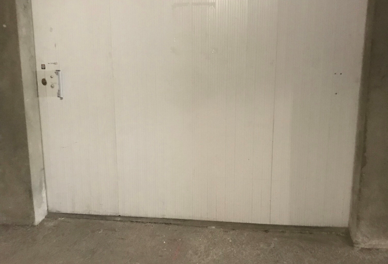 Centre ville garage de 15m2 au 1er étage — photo 1