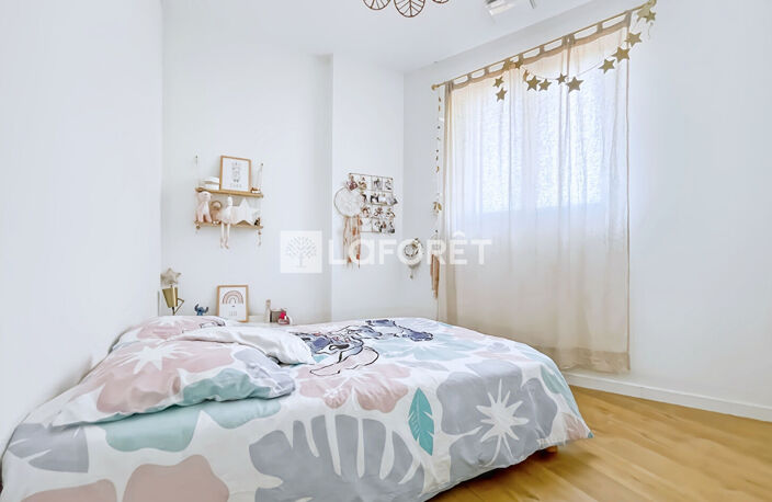 Appartement T4 à vendre à Bourg Les Valence — photo 4