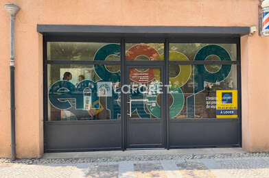 Commerce 4 pièces 1300 €