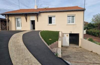 Maison avec vie de plain pied proche du centre bourg de La — photo du bien