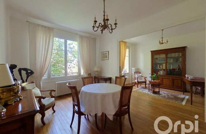 Appartement À Vendre à Vichy — photo 2