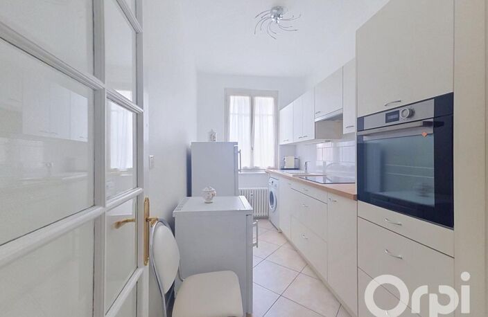 Appartement À Vendre à Vichy — photo 4