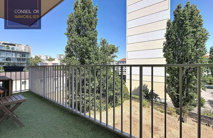 T3 - 69 m2 - 2 chambres - balcon - parking et cave — photo 3