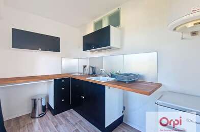 Appartement 1 pièces 330 €