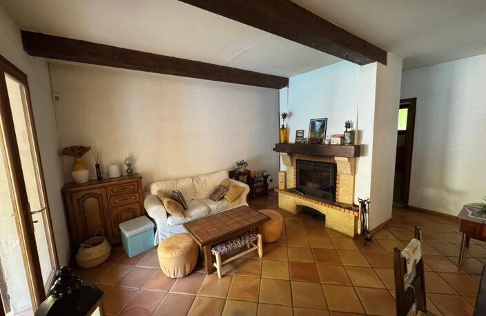 Maison avec piscine (3880m² de terrain) Allemagne-en-Provence — photo 3