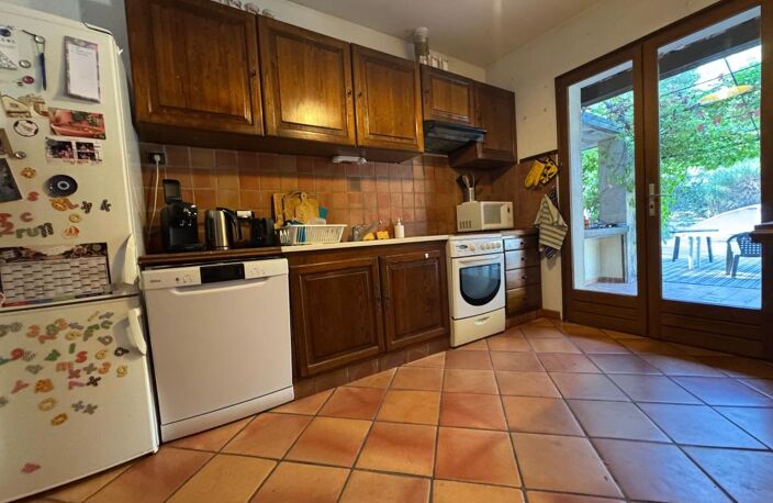 Maison avec piscine (3880m² de terrain) Allemagne-en-Provence — photo 5