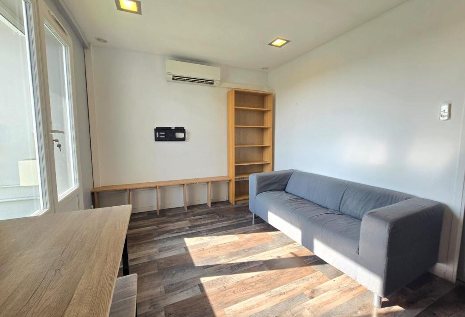 T2 meublé de 29m² avec terrasse - PROCHE CENTRE VILLE — photo 1