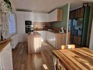 maison familiale entièrement rénovée élevée sur sous sol — photo 3