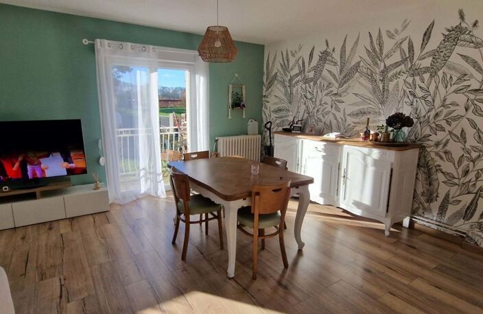 maison familiale entièrement rénovée élevée sur sous sol — photo 4