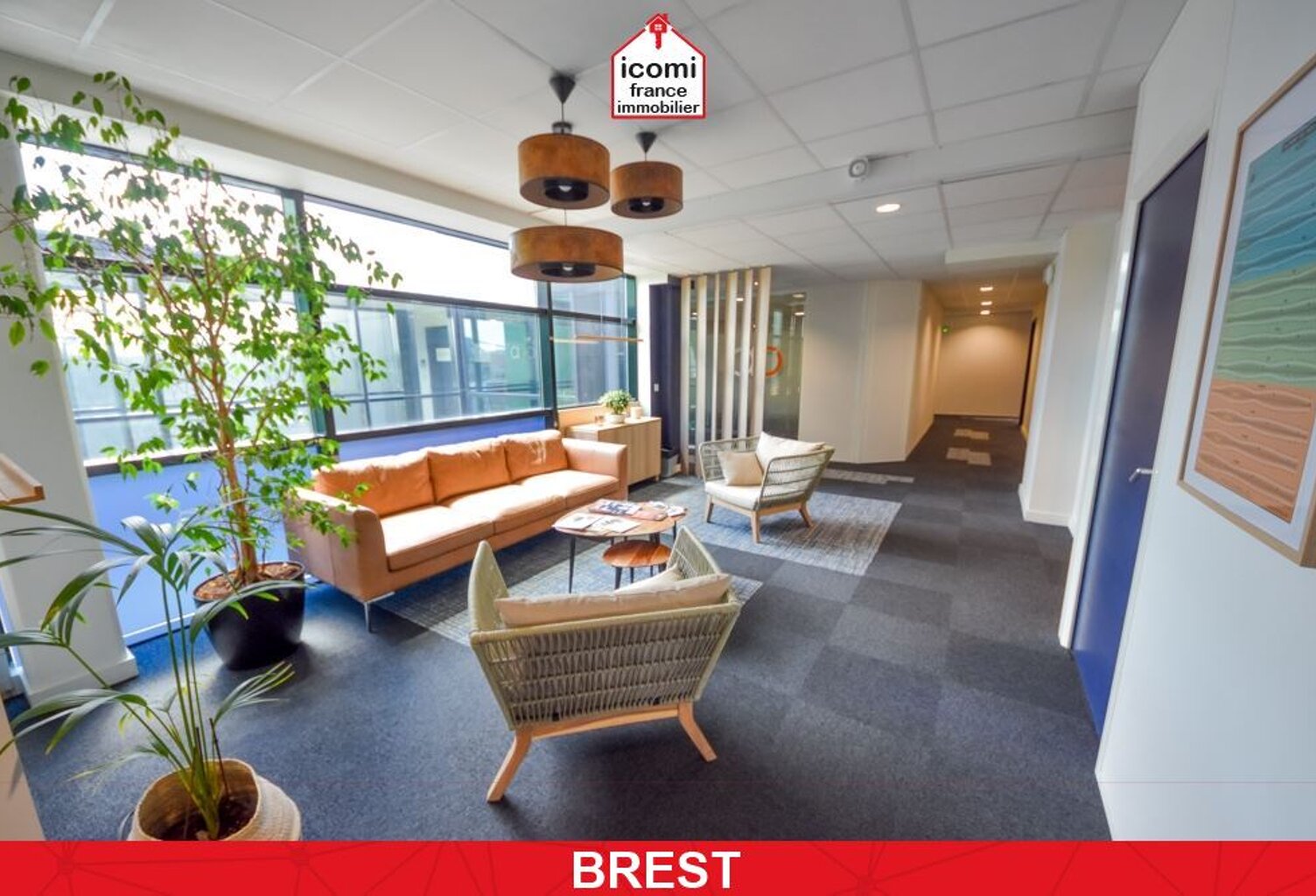 FINISTERE - Brest (29200) - A VENDRE - LOCAUX DISPONIBLES DE 462M² POUR 2027 - 14 BUREAUX - 2 SALLES DE REUNION - IMMEUBLE DALLE BETON DE 2011 - ASCENSEUR - 30 PLACES DE PARKING — photo 1