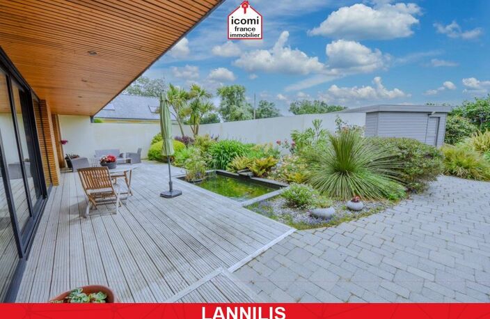 FINISTERE - Lannilis (29870) - A VENDRE - MAISON T8 201M² + 3 GITES T4 92M², T3 50M² ET T3 50M² - DOUBLE GARAGE - CARPORT - SPA - PISCINE - TERRAIN CLOS DE 2350M² — photo 2
