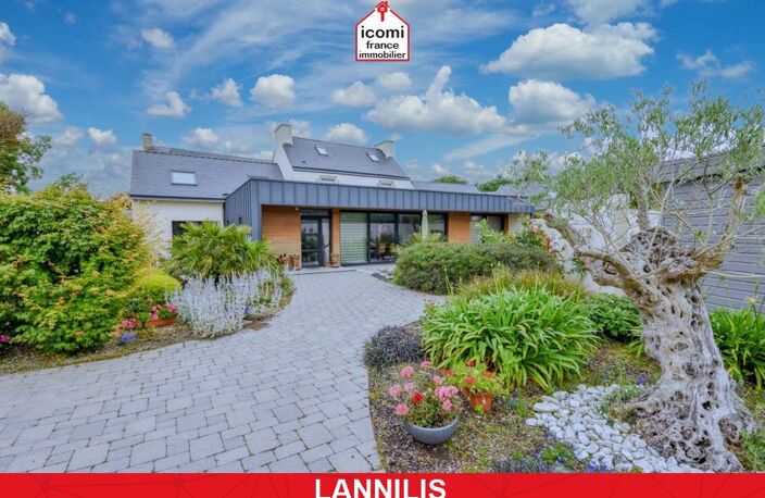 FINISTERE - Lannilis (29870) - A VENDRE - MAISON T8 201M² + 3 GITES T4 92M², T3 50M² ET T3 50M² - DOUBLE GARAGE - CARPORT - SPA - PISCINE - TERRAIN CLOS DE 2350M² — photo 4