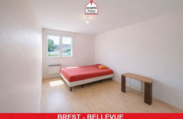 FINISTERE - Brest (29200) - A VENDRE - APPARTEMENT - T3 - LUMINEUX - DALLE BETON - ASCENSEUR - PLACE DE PARKING SOUTERRAIN PRIVEE ET SECURISEE - BIEN SITUE - BELLE EXPOSITION — photo 4