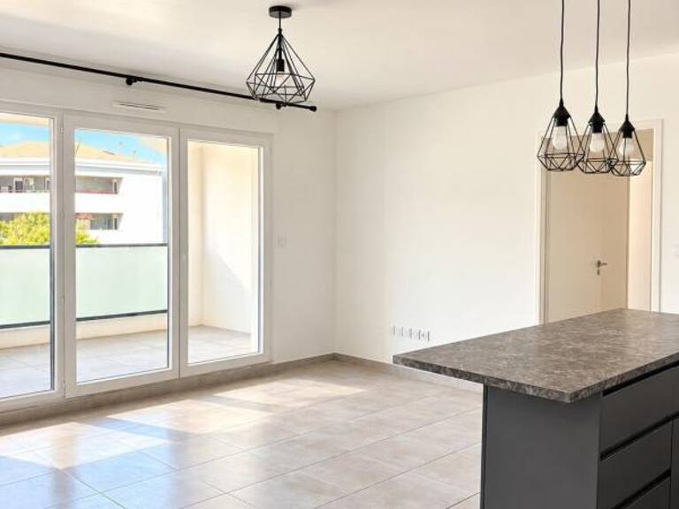 Appartement À Louer — photo 1