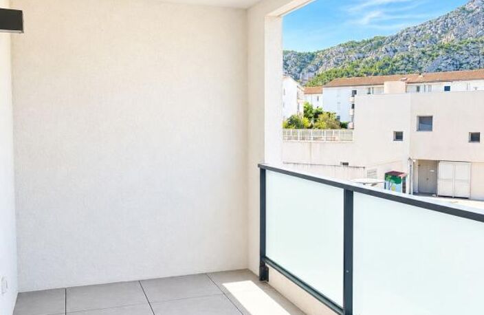 Appartement À Louer — photo 2
