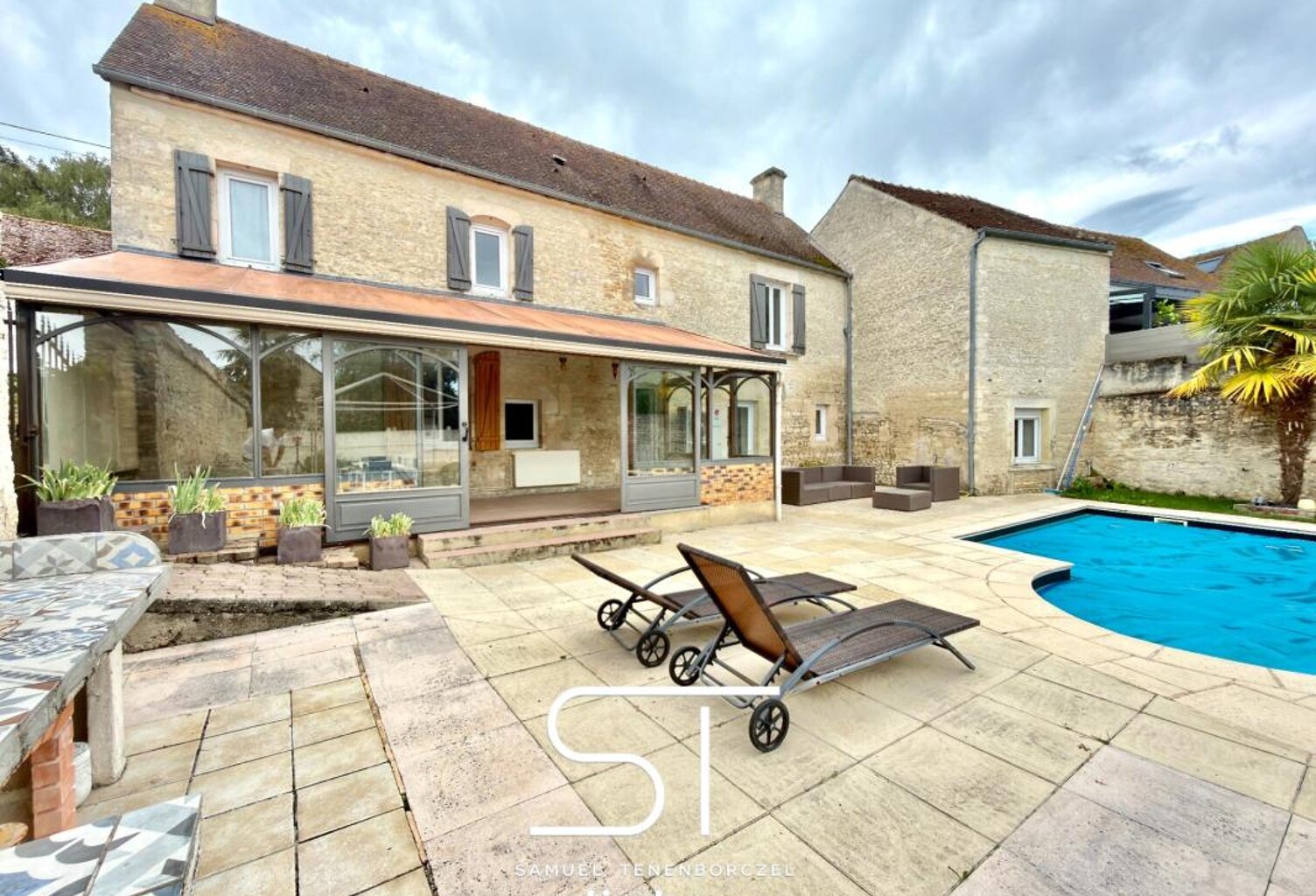 Maison en pierre de 156 m² avec piscine chauffée – Charme et sérénité à ERNES (14270) — photo 1