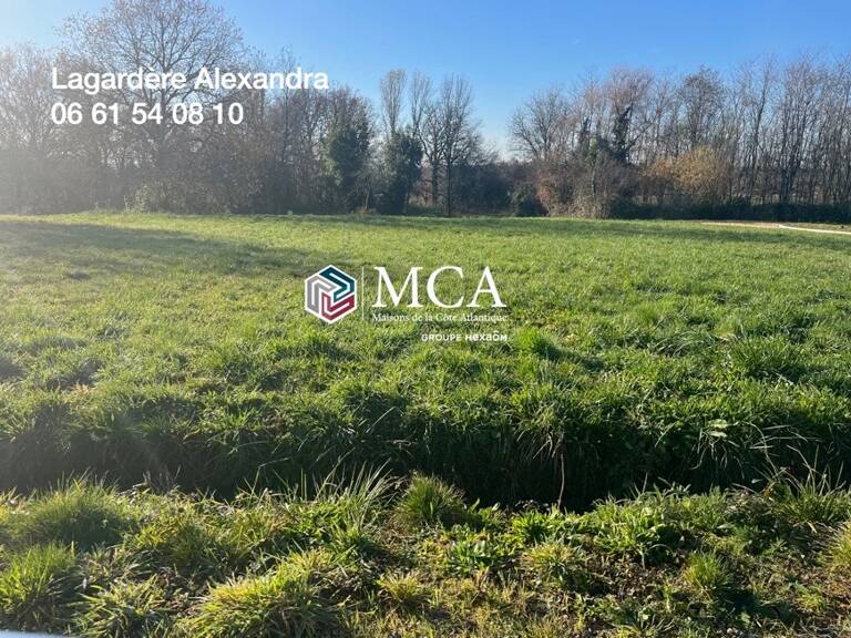 Terrain à bâtir à Beauziac (47700) — photo 1
